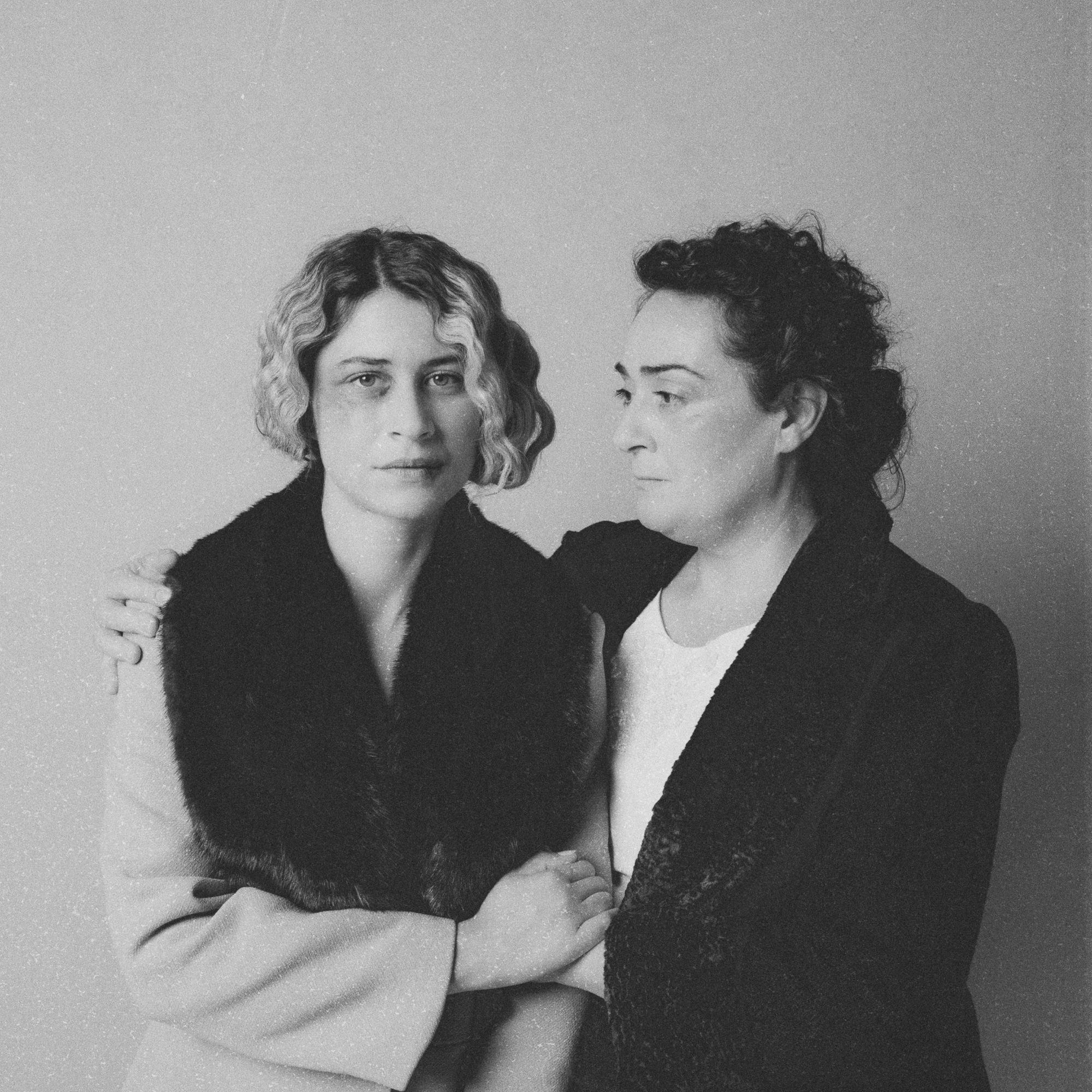 Κακούργα Πεθερά- 4Frontal