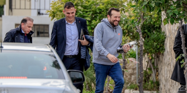 ΣΥΡΙΖΑ: Συνεχίζονται οι συνεδριάσεις στις Σπέτσες – Ποιοι δίνουν το παρών και ποιοι απουσιάζουν