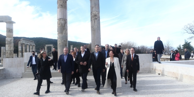 Μητσοτάκης από Αιγές: Επιβεβαιώνεται η διαχρονική ελληνικότητα της Μακεδονίας 