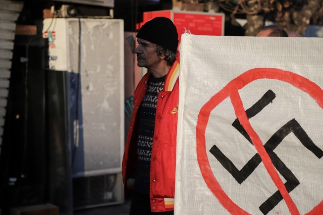 Γερμανία: Αντιφασίστες κατοχυρώνουν ναζιστικά συνθήματα και “χτυπούν τους φασίστες εκεί που πονάνε”