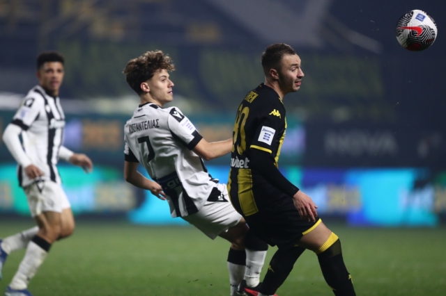 Άρης – ΠΑΟΚ 2-1: Παθιασμένοι οι κιτρινόμαυροι πήραν το ντέρμπι και γκρέμισαν από την κορυφή τον δικέφαλο