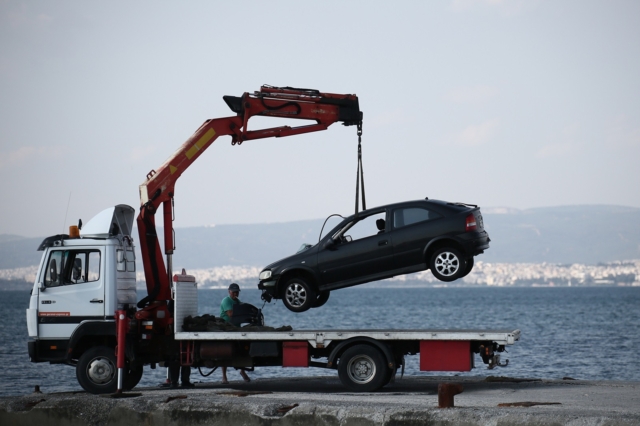 Αυτοκίνητο, θάλασσα, Κατερίνη