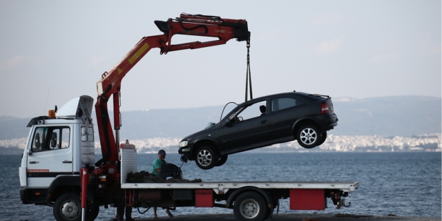 Αυτοκίνητο, θάλασσα, Κατερίνη
