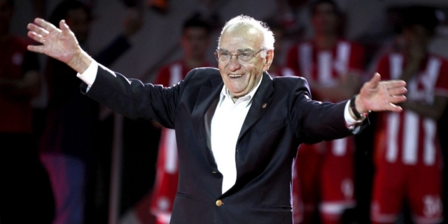 Πέθανε ο Γιώργος Δαρίβας