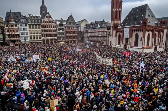 Η Γερμανία ορθώνει ανάστημα κατά της ακροδεξιάς και του AfD