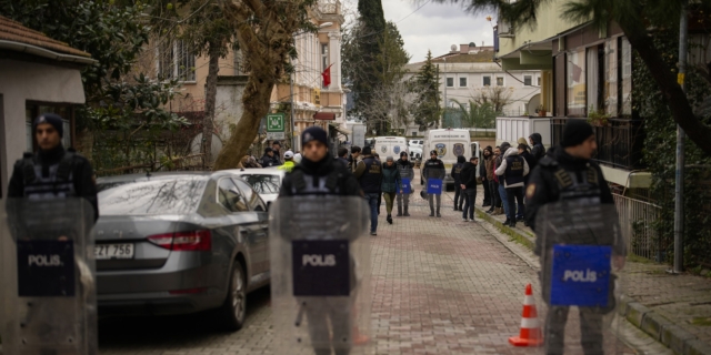 Ένοπλη επίθεση στην Κωνσταντινούπολη