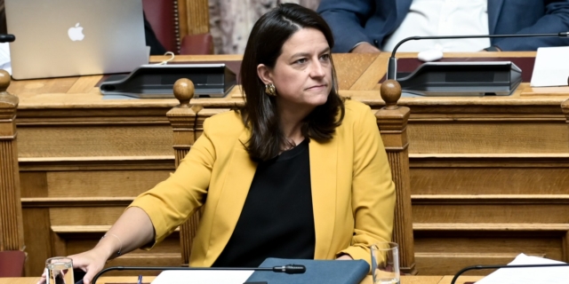 Κεραμέως: Επιστολική ψήφος και για τους κατοίκους στην Ελλάδα