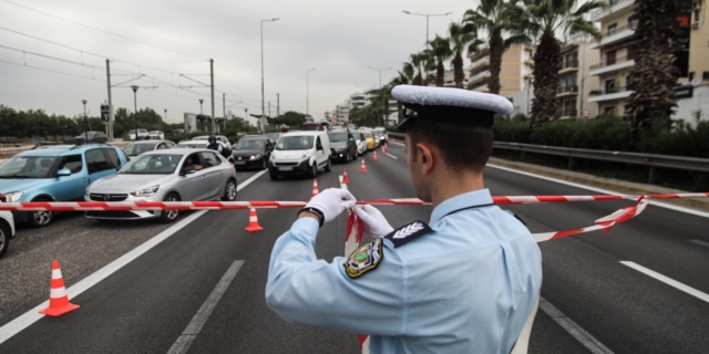 Κυκλοφοριακές ρυθμίσεις σε Αθήνα και Πειραιά λόγω Θεοφανείων