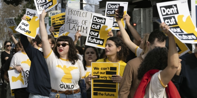 ΗΠΑ: Οι δημοσιογράφοι της εφημερίδας Los Angeles Times απέργησαν για πρώτη φορά μετά από 142 χρόνια