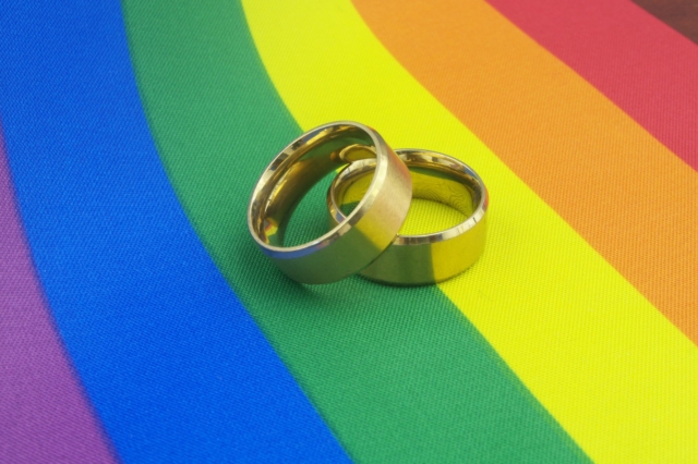 Κυβέρνηση: Επισήμως στο Υπουργικό ο γάμος ομόφυλων ζευγαριών