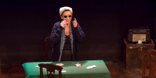 Νένα Μεντή: “Έπαιζα για να ζω, ήμουν πολύ χαρτόμουτρο”