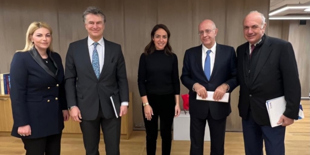 Συνάντηση της Δόμνας Μιχαηλίδου με το προεδρείο του ΣΕΒ