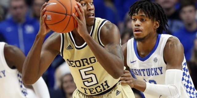 Ολυμπιακός: Υπογράφει και ανακοινώνεται ο Μόουζες Ράιτ