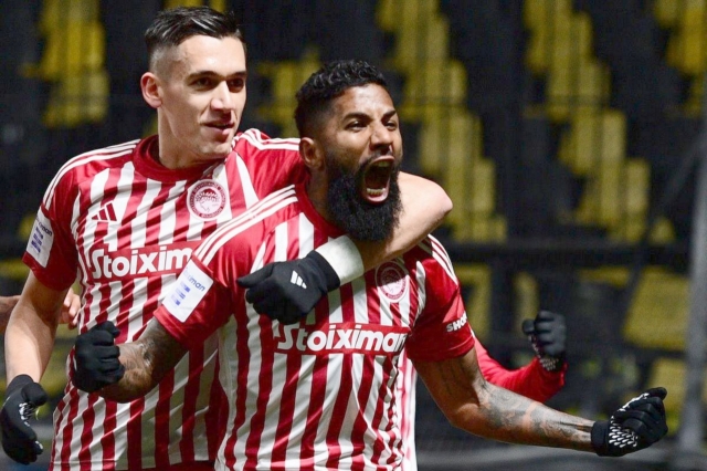 Άρης – Ολυμπιακός 1-2: Καθάρισε από το πρώτο μέρος το διπλό με Ροντινέι και Ναβάρο