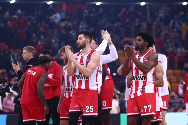 Ολυμπιακός – Αρμάνι Μιλάνο 79-74: Γλίτωσε το φιάσκο και μπήκε σε τροχιά εξάδας