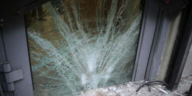 Επίθεση σε τράπεζα στα Πετράλωνα