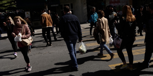 Πεζοί στη Θεσσαλονίκη.