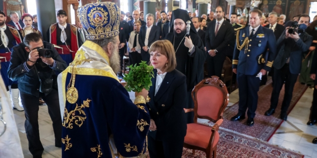 Σακελλαροπούλου: Ο εορτασμός της βάφτισης του Χριστού εκφράζει την ανάγκη πνευματικής αναγέννησης