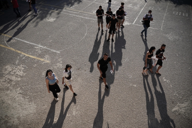 Μαθητές στο προαύλιο σχολείου (φωτογραφία αρχείου)