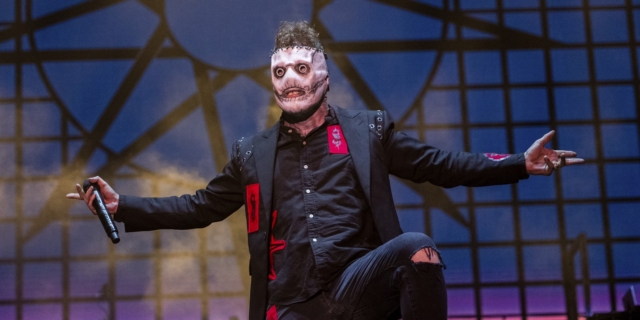 Corey Taylor: Ο τραγουδιστής των Slipknot ακύρωσε την περιοδεία του – “Η ψυχική μου υγεία καταρρέει”