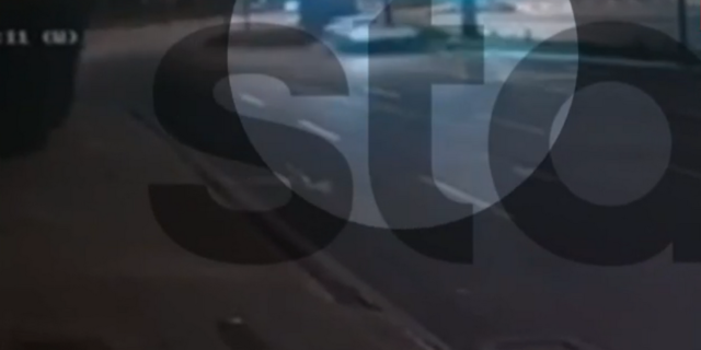 Στιγμιότυπο από το τροχαίο στη Βουλιαγμένη