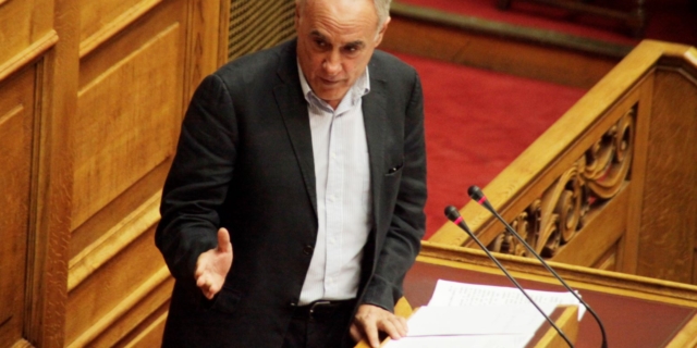 Νίκος Τσούκαλης