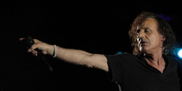 Ο Βασίλης Παπακωνσταντίνου