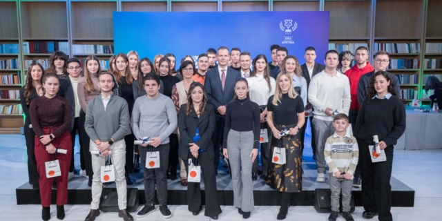 Ο ΑΔΜΗΕ επιβραβεύει τα παιδιά των εργαζομένων του που αρίστευσαν