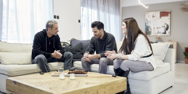 Κ. Μητσοτάκης: Από πού γνωρίζουμε το ζευγάρι που επισκέφτηκε στο Γαλάτσι