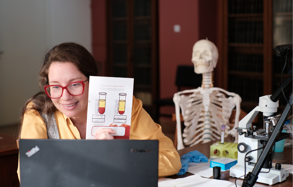 Διαδικτυακά εργαστήρια για μαθητές στην Αττική με στόχο την αντιμετώπιση του ειδικού φόβου που σχετίζεται με τις εξετάσεις υγείας, από την οργάνωση «ΑΝΑΣΣΑ» σε συνεργασία με την ομάδα του Εργαστηρίου Φυσιολογίας της Ιατρικής Σχολής του ΕΚΠΑ στο πλαίσιο του 6ου κύκλου του Προγράμματος «Σημεία Στήριξης», με χρηματοδότηση από το Ίδρυμα Καπετάν Βασίλη και Κάρμεν Κωνσταντακόπουλου.