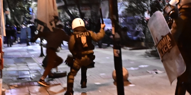 Επεισόδια. Εικόνα αρχείου