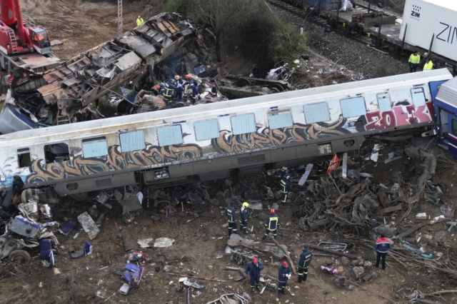 Τυφλά τρένα, καμία ευθύνη – Τι αποκαλύπτουν οι απολογίες για τα Τέμπη