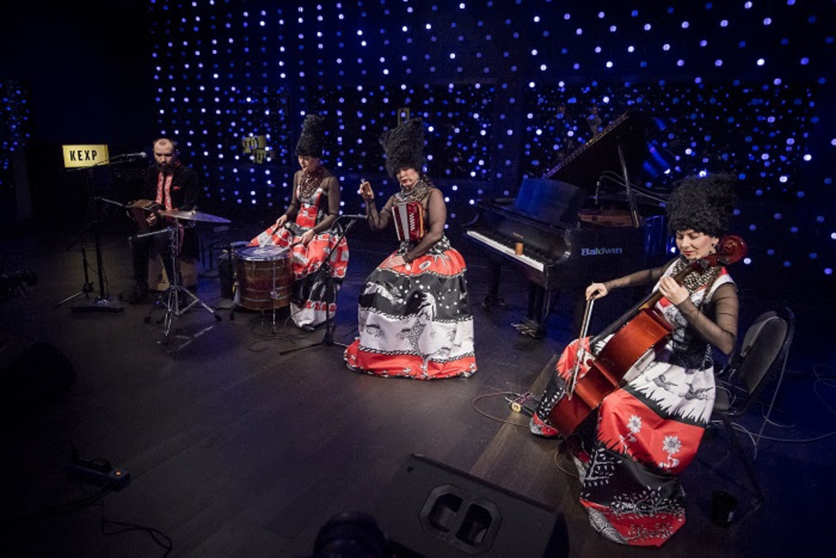 DakhaBrakha2