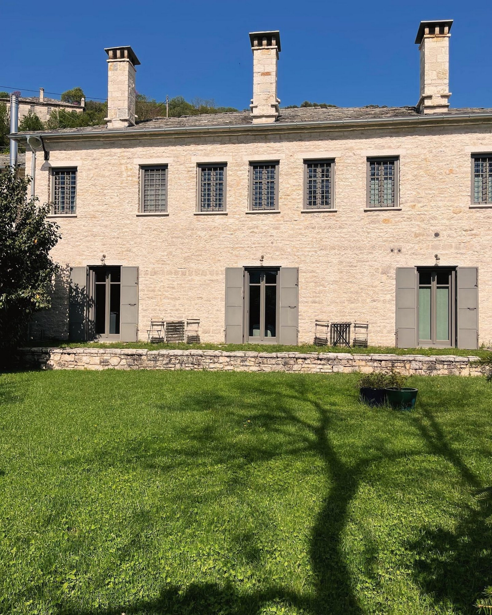 Άπειρος Χώρα