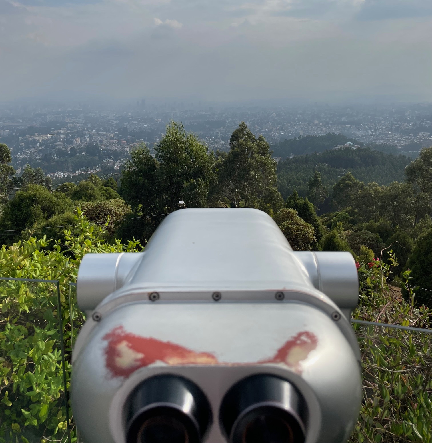 Η θέα στην πόλη από το Entoto Park