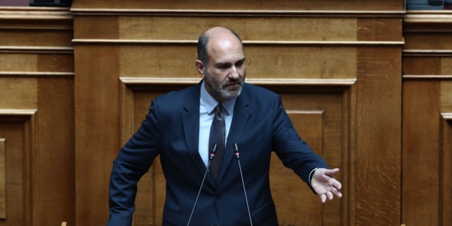 ΟΙΕΛΕ για περιστατικό με Μαρκόπουλο: Το φαινόμενο του γονεϊκού bullying έχει γενικευτεί