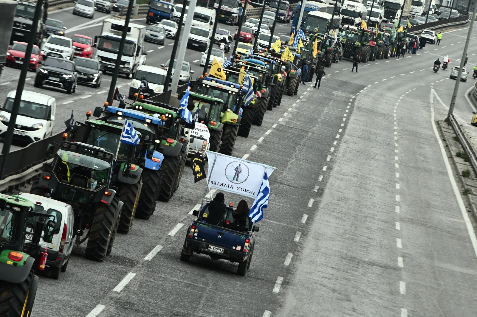 Αναχώρηση του κομβόι από την Αθήνα