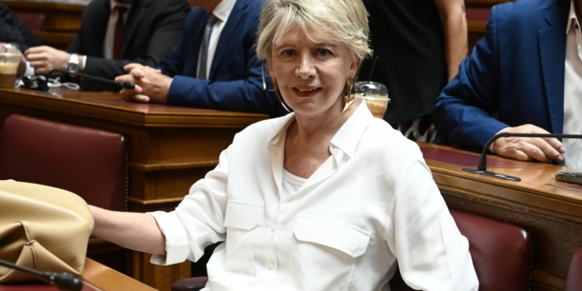 Έλενα Ακρίτα