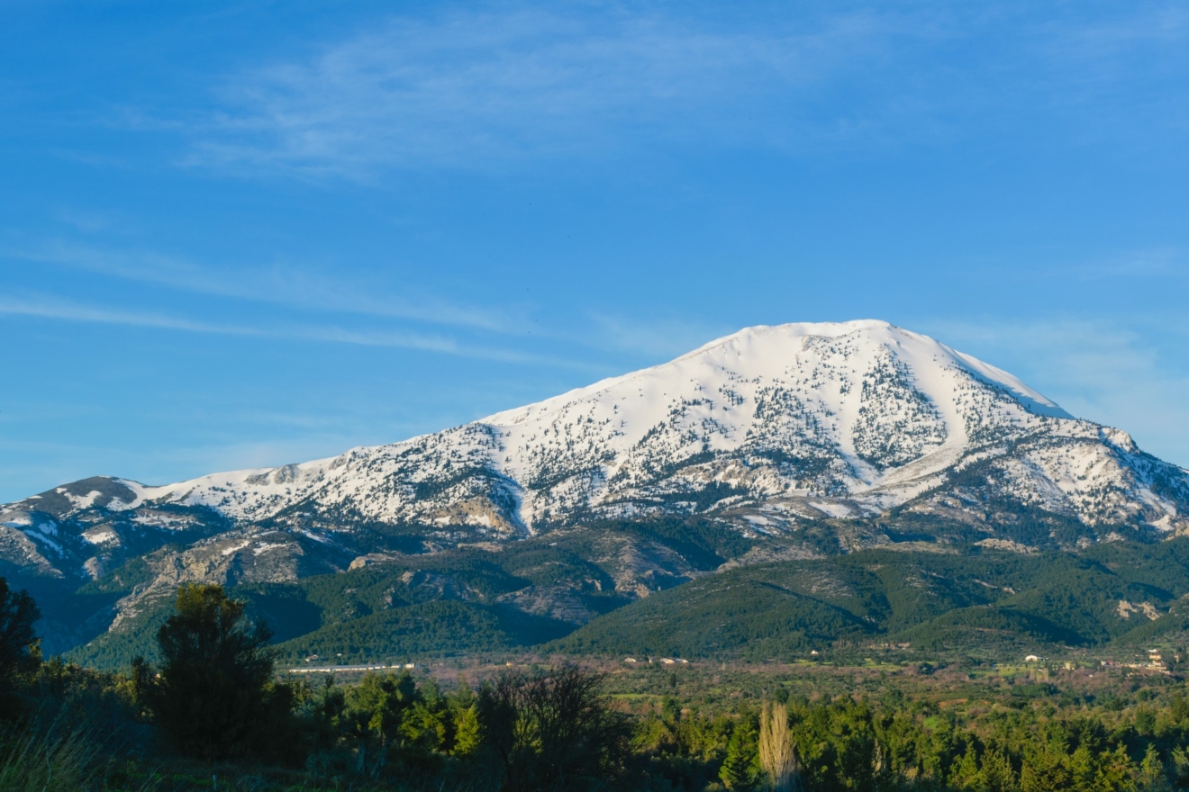 Χιονισμένο βουνό στην Εύβοια