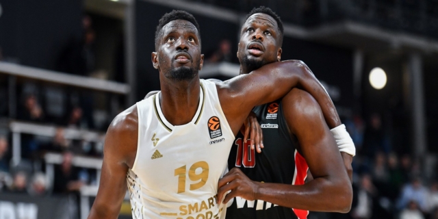 Οι Φαλ παίζουν μπάσκετ και οι Παπαδόπουλοι ποδόσφαιρο, το λέει το επίθετό τους