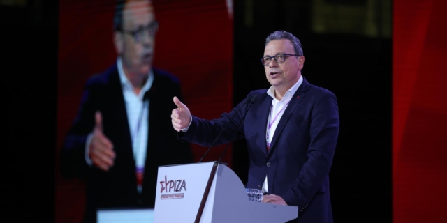 Ο Σωκράτης Φάμελλος κατά την ομιλία του στο 4ο Συνέδριο του ΣΥΡΙΖΑ - ΠΣ