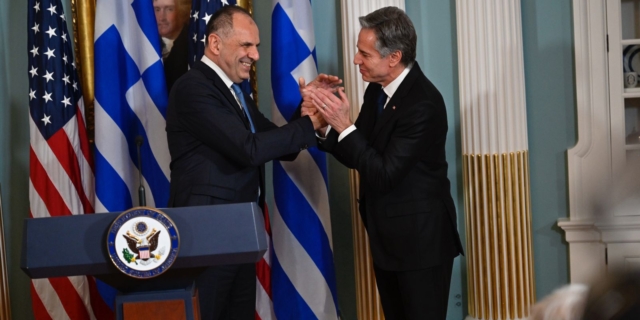 Συνάντηση Γεραπετρίτη – Μπλίνκεν: Περαιτέρω ενδυνάμωση της στρατηγικής σχέσης ΗΠΑ-Ελλάδας