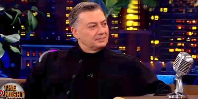 Νίκος Μακρόπουλος: Το τελευταίο τηλεφώνημα του Βασίλη Καρρά – “Το κλείσαμε κλαίγοντας”