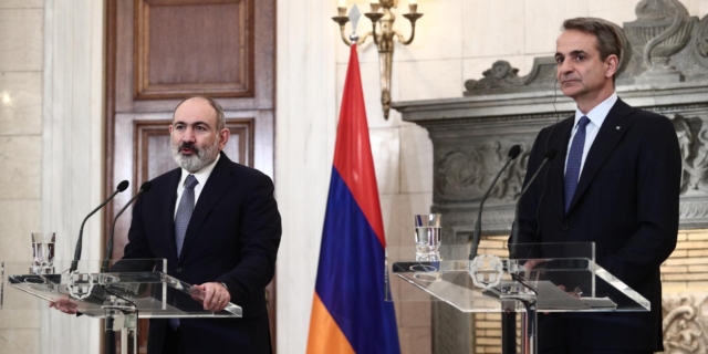 Συνάντηση του Πρωθυπουργού Κυριάκου Μητσοτάκη με τον Πρωθυπουργό της Αρμενίας Nikol Pashinyan, στο Μέγαρο Μαξίμου