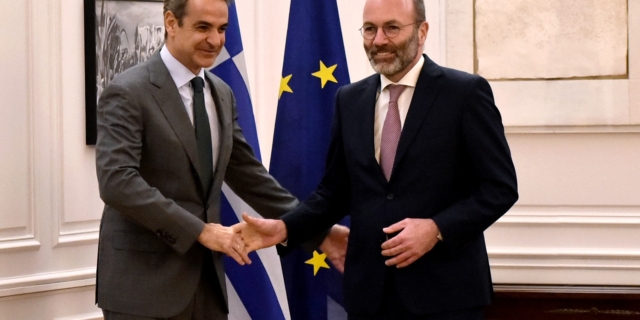 Τα σενάρια πως ο Μητσοτάκης θα φύγει για ΕΕ αναζωπύρωσε ο Βέμπερ