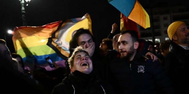 Συγκέντρωση στο Σύνταγμα για το νομοσχέδιο του γάμου ομόφυλων ζευγαριών