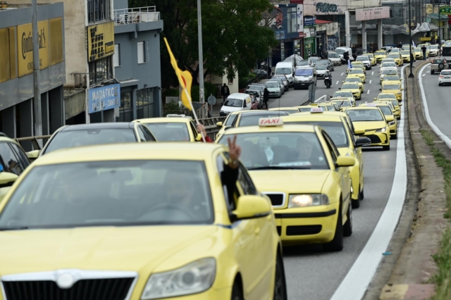 Απεργιακή συγκέντρωση των οδηγών ταξί στην Αθήνα
