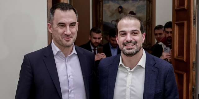 Συνάντηση του προέδρου της Κ.Ο. της Νέας Αριστεράς Αλέξη Χαρίτση στα γραφεία της Κ.Ο. στην Βουλή με τον Γαβριήλ Σακελλαρίδη