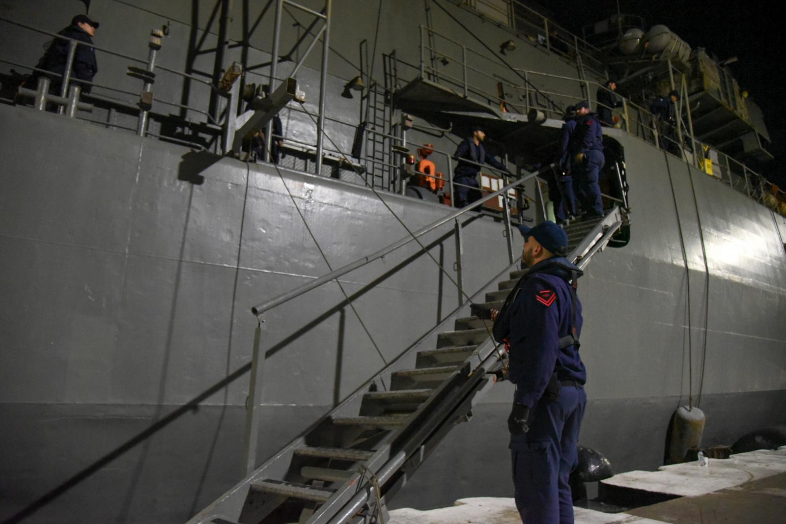 Απόπλους της φρεγάτας "Ύδρα"