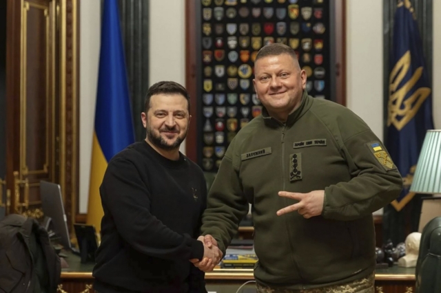 Βολοντίμιρ Ζελένσκι απέλυσε τον αρχηγό του ουκρανικού στρατού Βαλέρι Ζαλούζνι